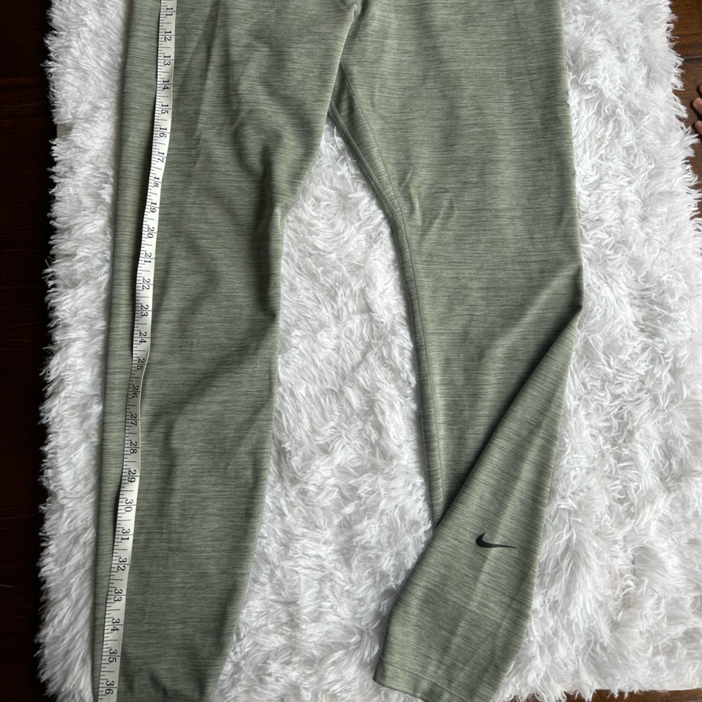 Nike DriFit Leggings XL Sage Green